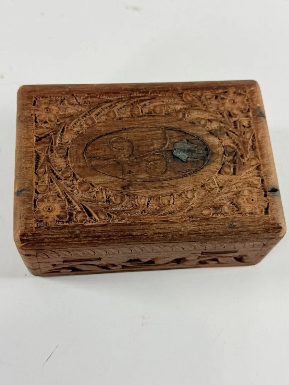 Vintage Hand Carved Rosewood Trinket Box Floral Gold Inlay India